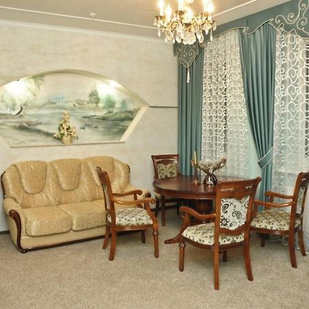 Coliseum Hotel Khmelʼnytsʼkyy Cameră foto