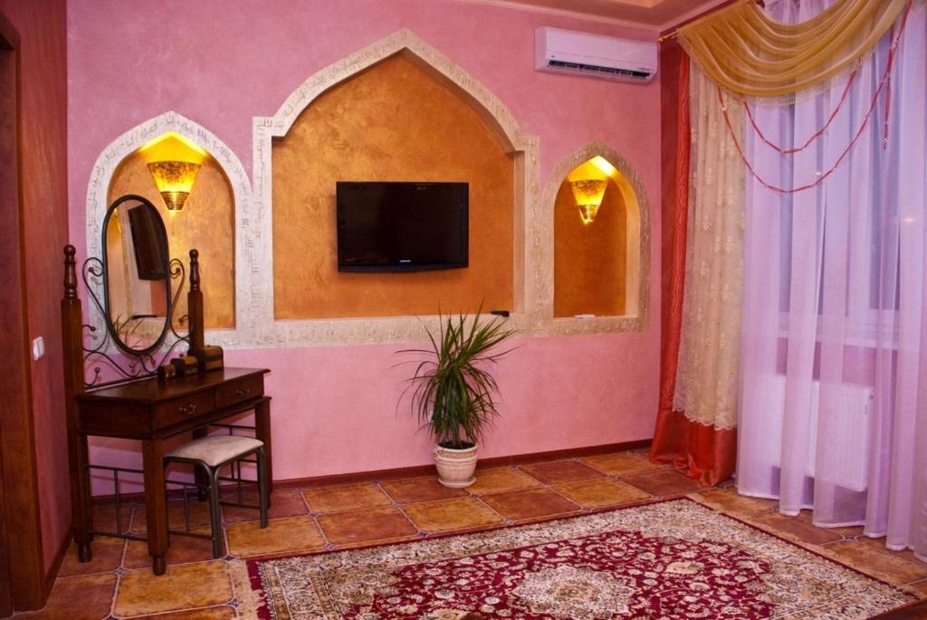Coliseum Hotel Khmelʼnytsʼkyy Cameră foto